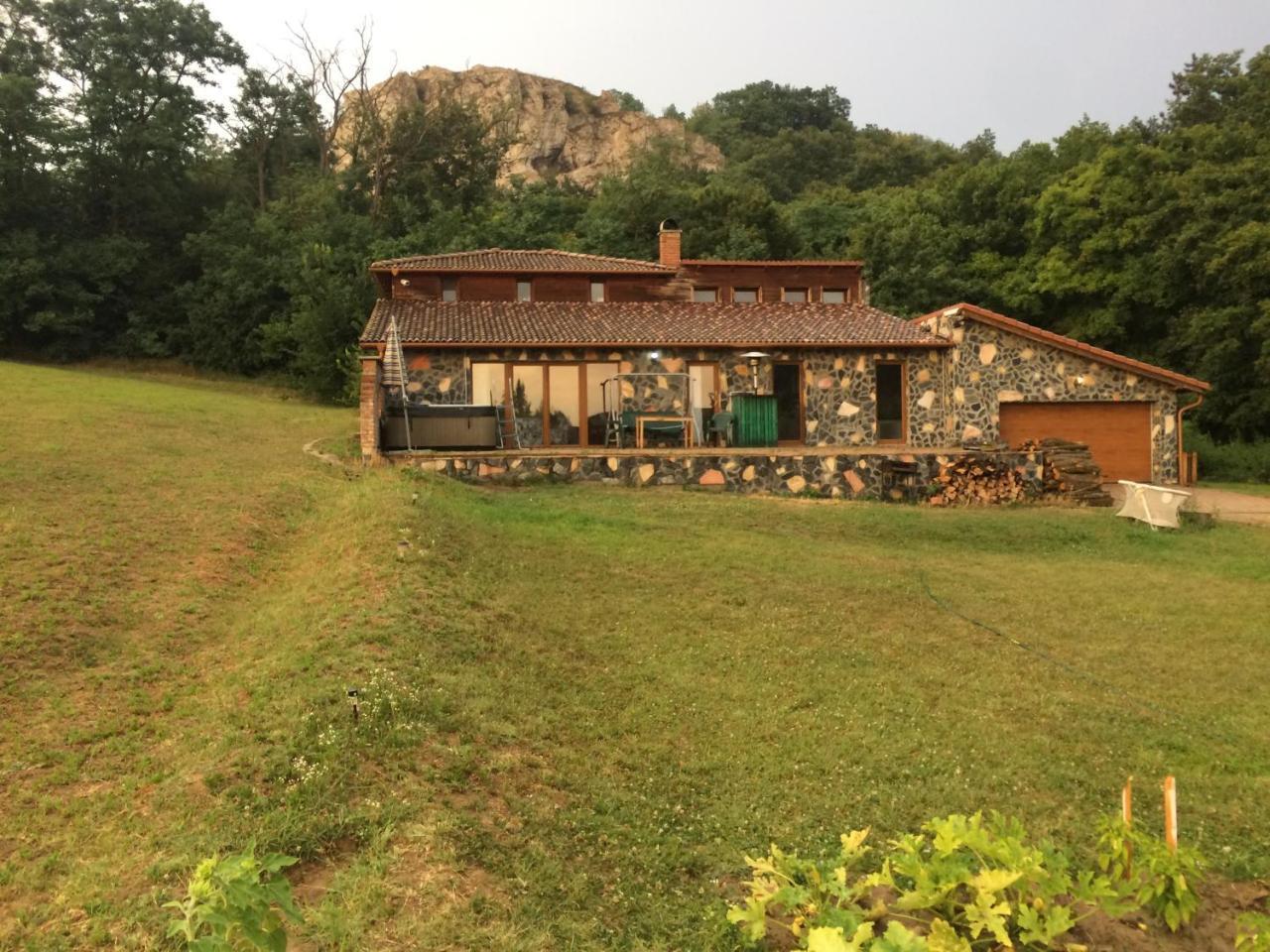 Old Stone Villa Obarok Dış mekan fotoğraf