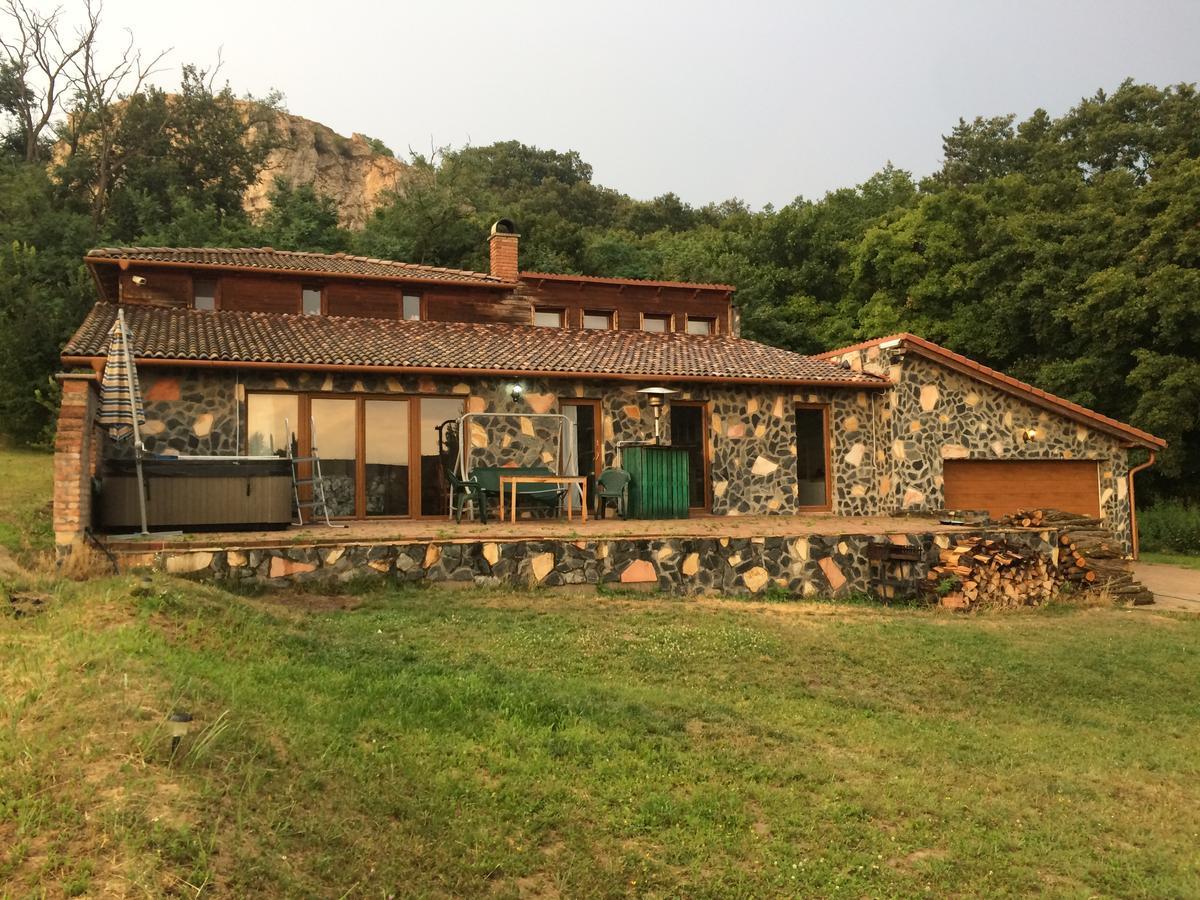 Old Stone Villa Obarok Dış mekan fotoğraf