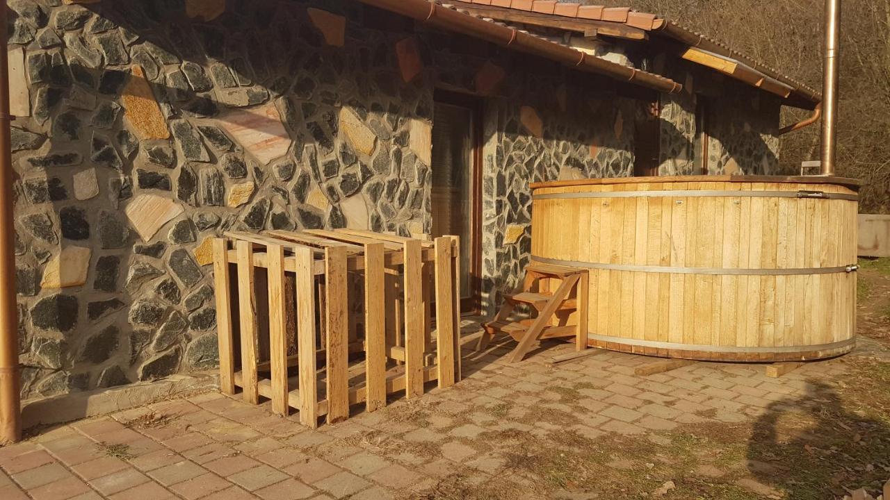 Old Stone Villa Obarok Dış mekan fotoğraf